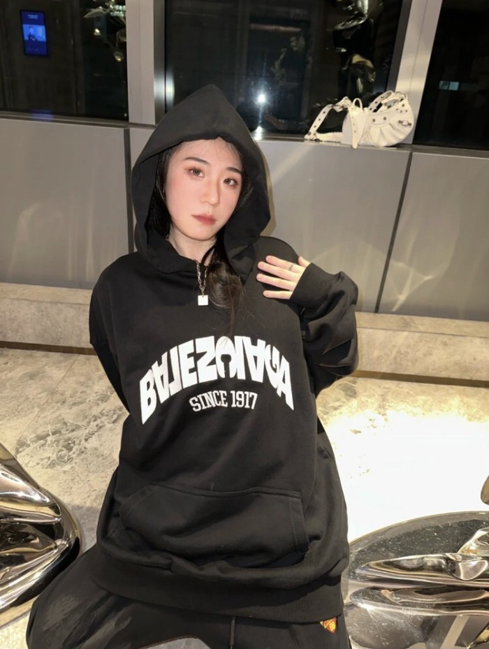 Clothes Balenciaga 667