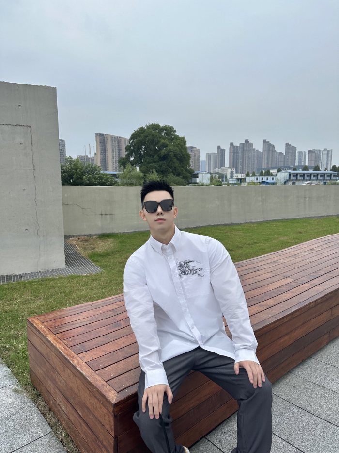 Clothes Burberry 530