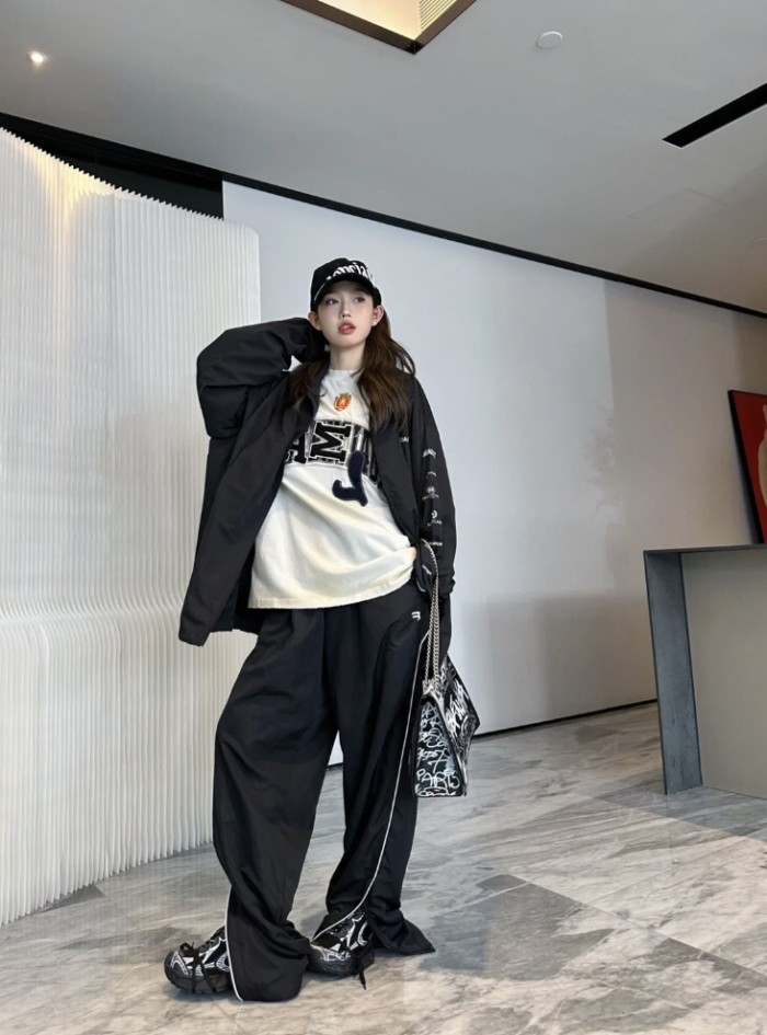 Clothes Balenciaga 666