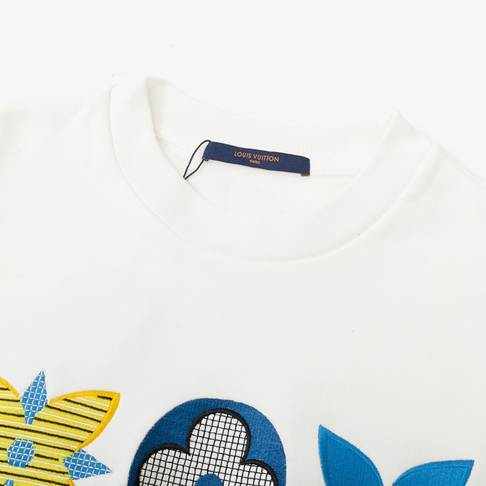 Clothes LOUIS VUITTON 928