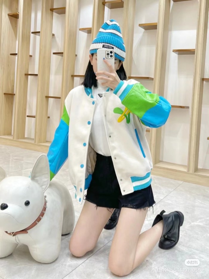 Clothes LOUIS VUITTON 937