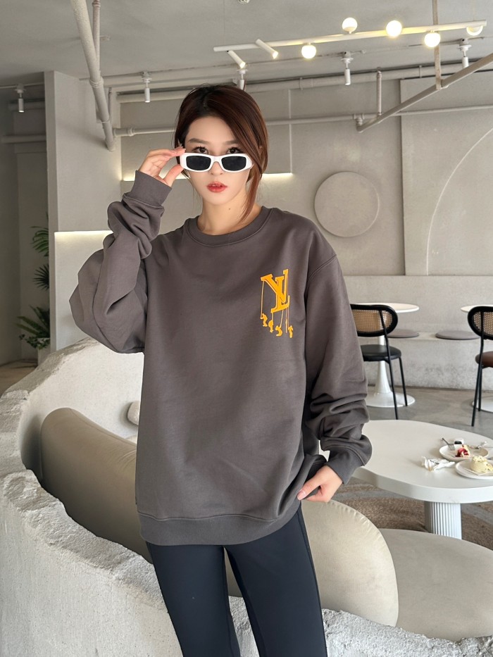 Clothes LOUIS VUITTON 938