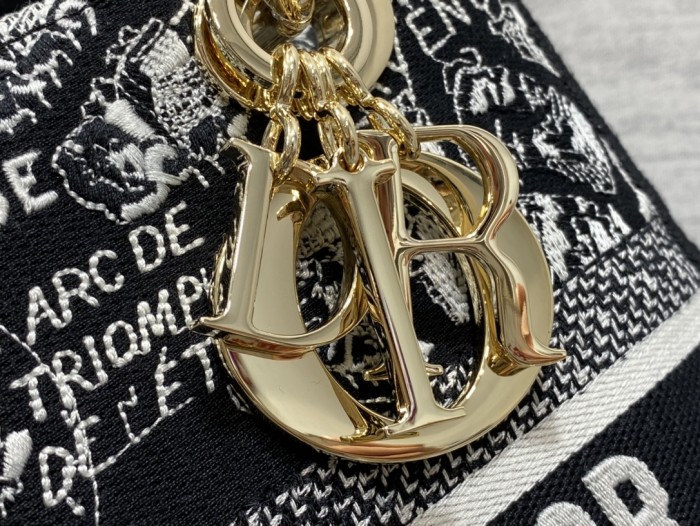 Handbags Lady Dior 6605 size：24*11*20 cm