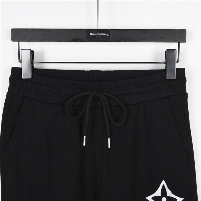 Clothes LOUIS VUITTON 933