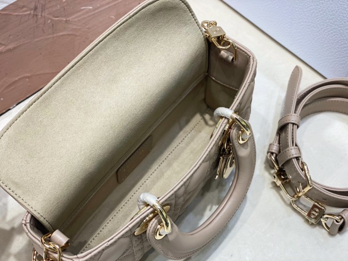 Handbags Dior 9240 size：22*6*12 cm
