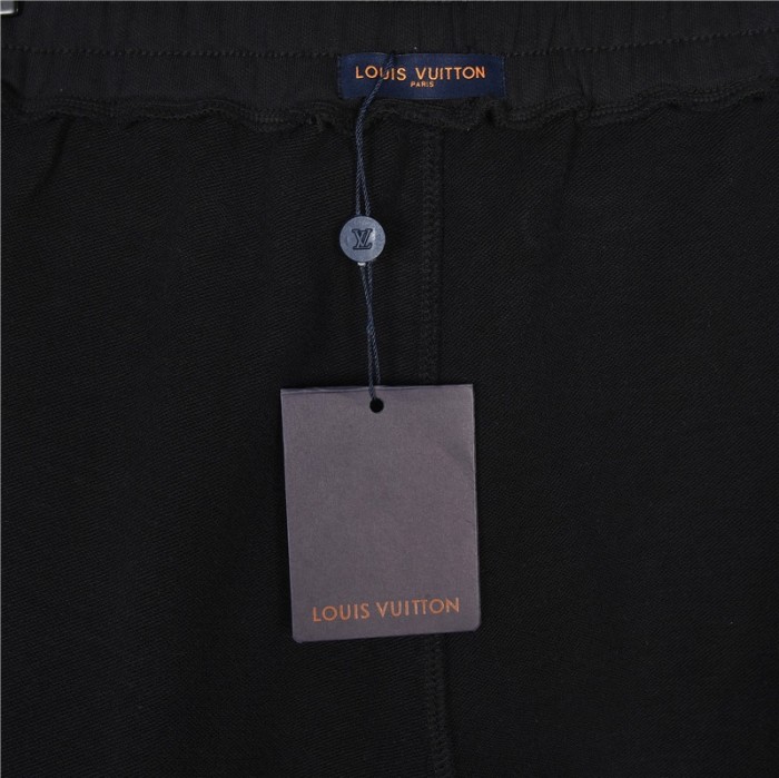 Clothes LOUIS VUITTON 933