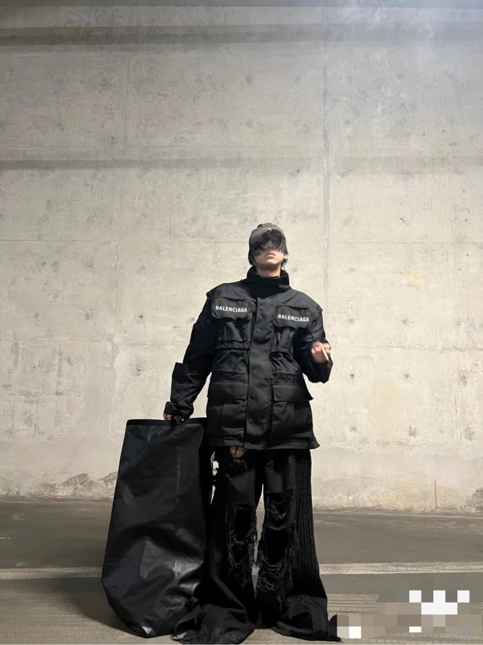 Clothes Balenciaga 675
