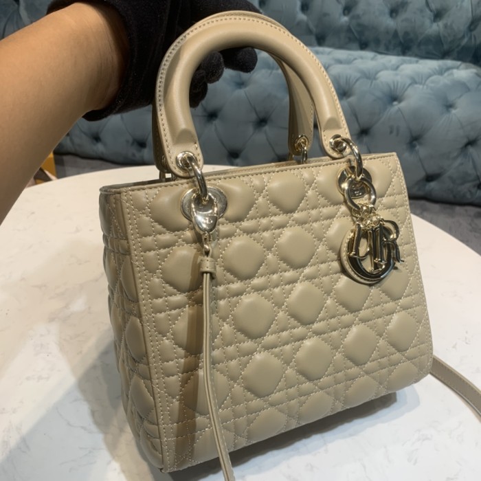 Handbags Lady Dior 6605 size：24*12*20 cm