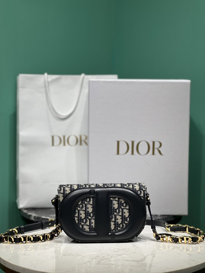 Handbags Dior Signature size：21*6*12 cm