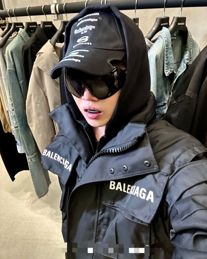 Clothes Balenciaga 675