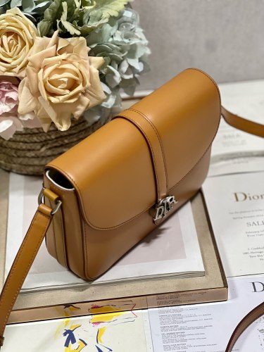 Handbags Dior M24 051 size：23.5*17*6.5 cm