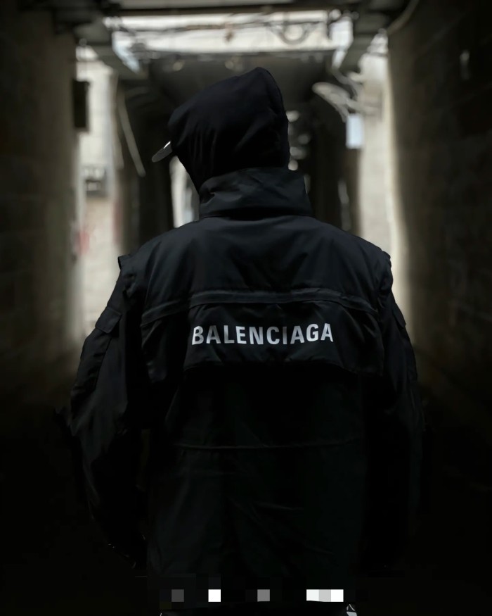 Clothes Balenciaga 675