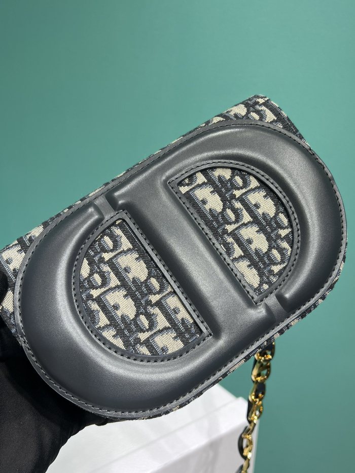 Handbags Dior Signature size：21*6*12 cm