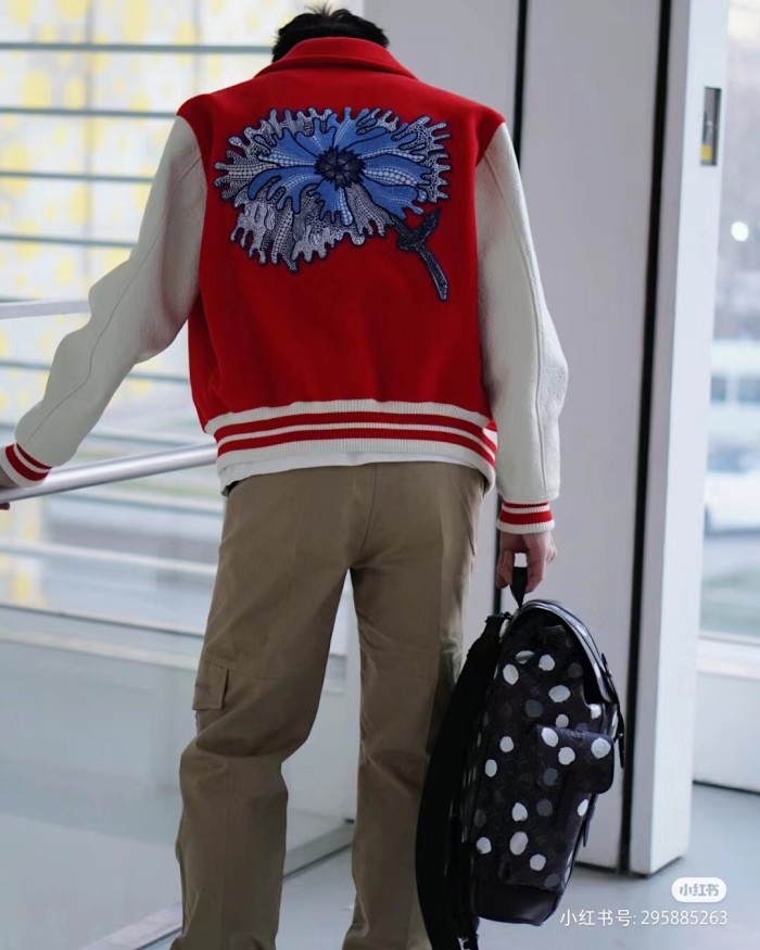 Clothes LOUIS VUITTON 936