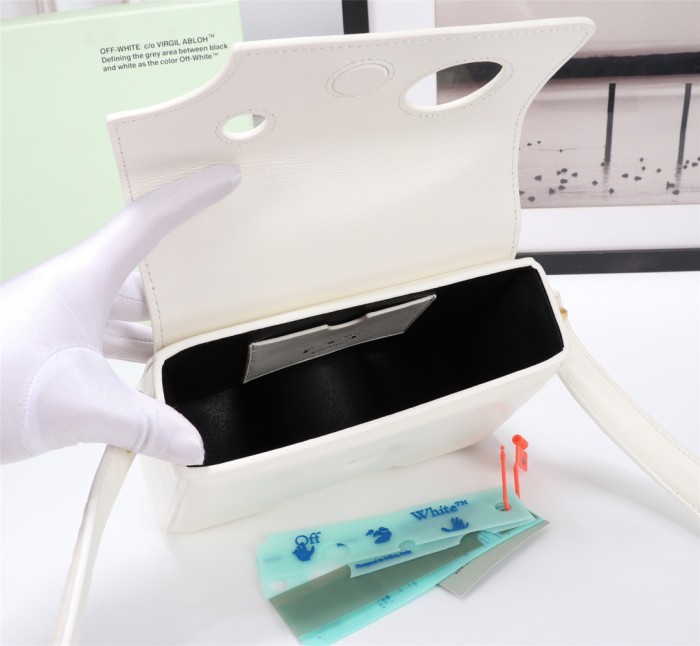 handbags OFF-White 551（7660980）size:22*16*8cm