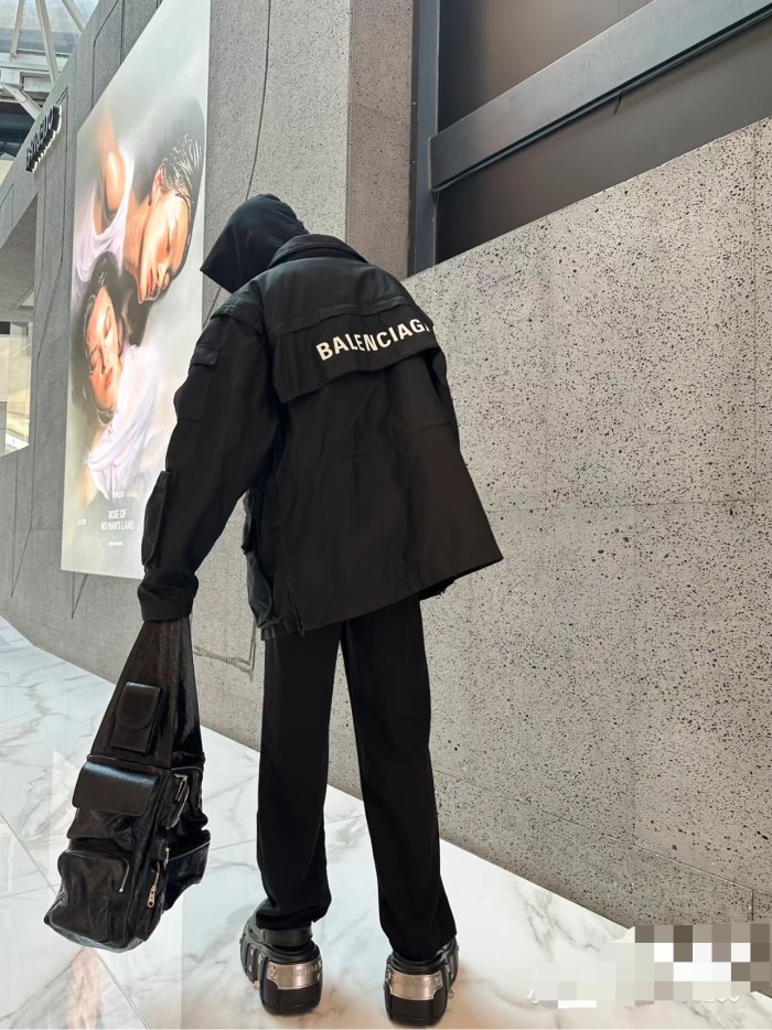 Clothes Balenciaga 675