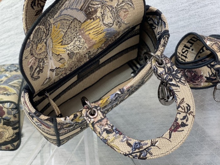 Handbags Lady Dior 6605 size：24*12*20 cm