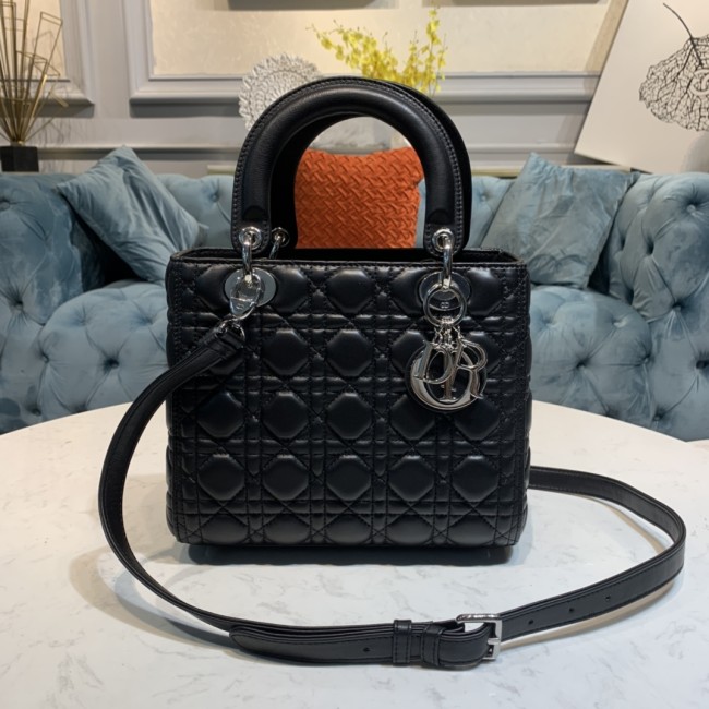 Handbags Lady Dior 6605 size：24*12*20 cm