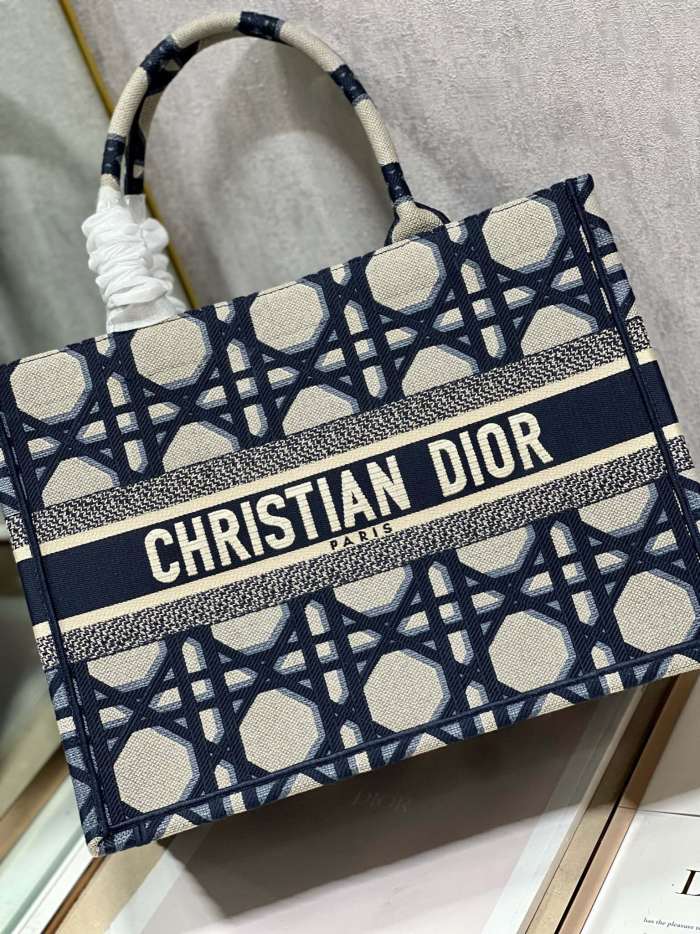 Handbags Dior book tote 1286 size:36*28 cm