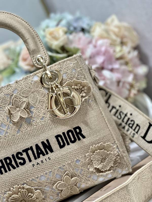Handbags Dior 9207 size：24*20*11 cm