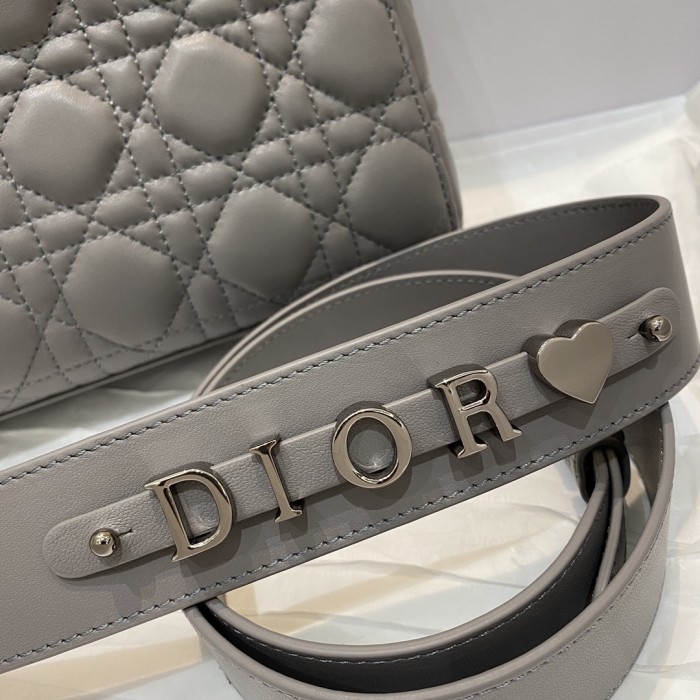 Handbags Lady Dior 6604 size：20 cm