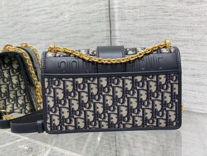 Handbags 𝐃!𝐨𝐫 𝐌𝐨𝐧𝐭𝐚𝐢𝐠𝐧𝐞 9208 size：25x16.5x8