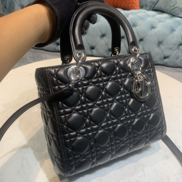Handbags Lady Dior 6605 size：24*12*20 cm