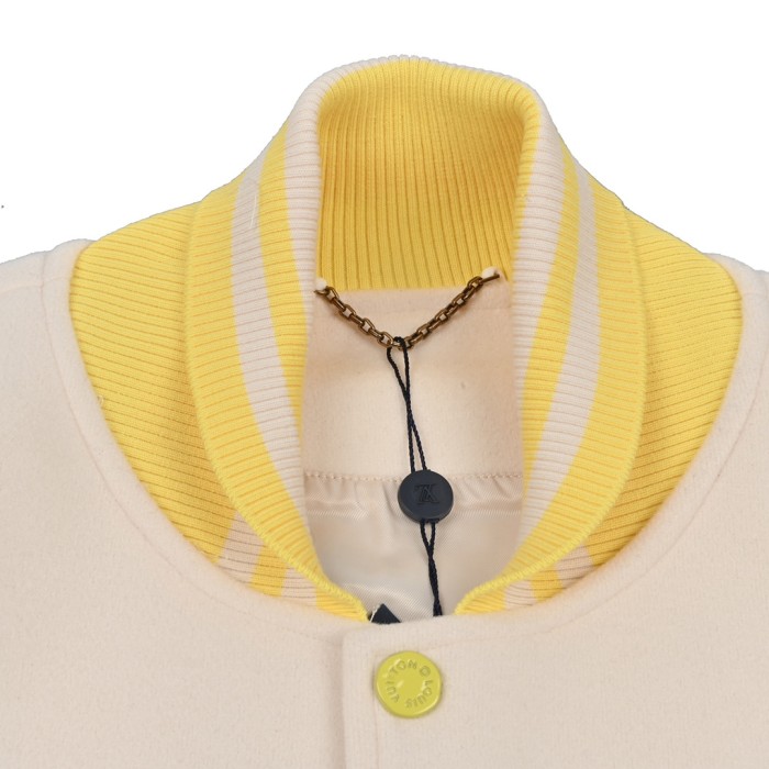 Clothes LOUIS VUITTON 935