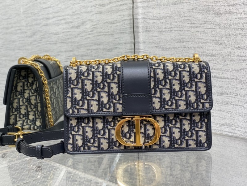 Handbags 𝐃!𝐨𝐫 𝐌𝐨𝐧𝐭𝐚𝐢𝐠𝐧𝐞 9208 size：25x16.5x8