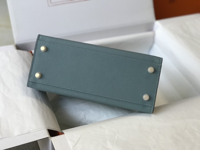 Handbags 𝑬𝒑𝒔𝒐𝒎 𝑲𝒆𝒍𝒍𝒚 . size:25 cm