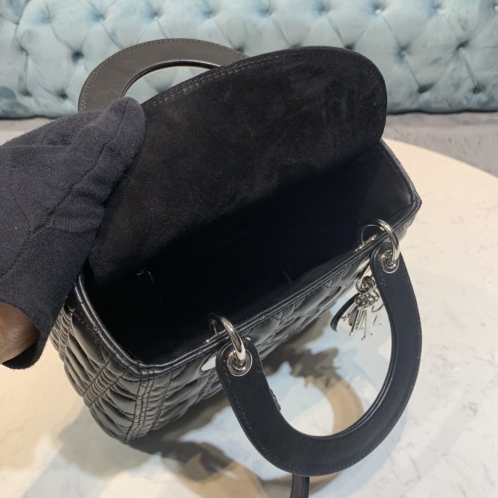 Handbags Lady Dior 6605 size：24*12*20 cm