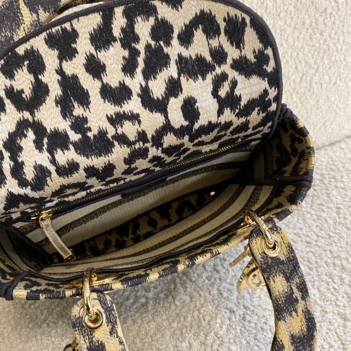 Handbags Lady Dior 6605 size：24*20*11 cm