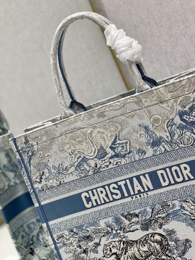 Handbags Dior Book Tote 8001 size:41*32 cm