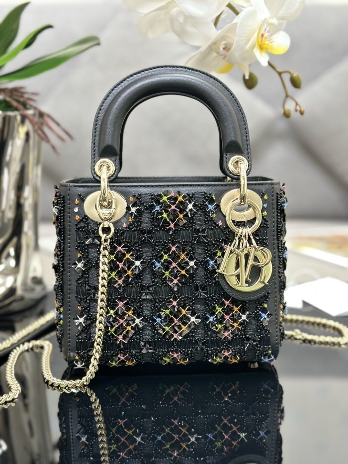 Handbags Lady Dior M0505 size:20*16.5*8 cm