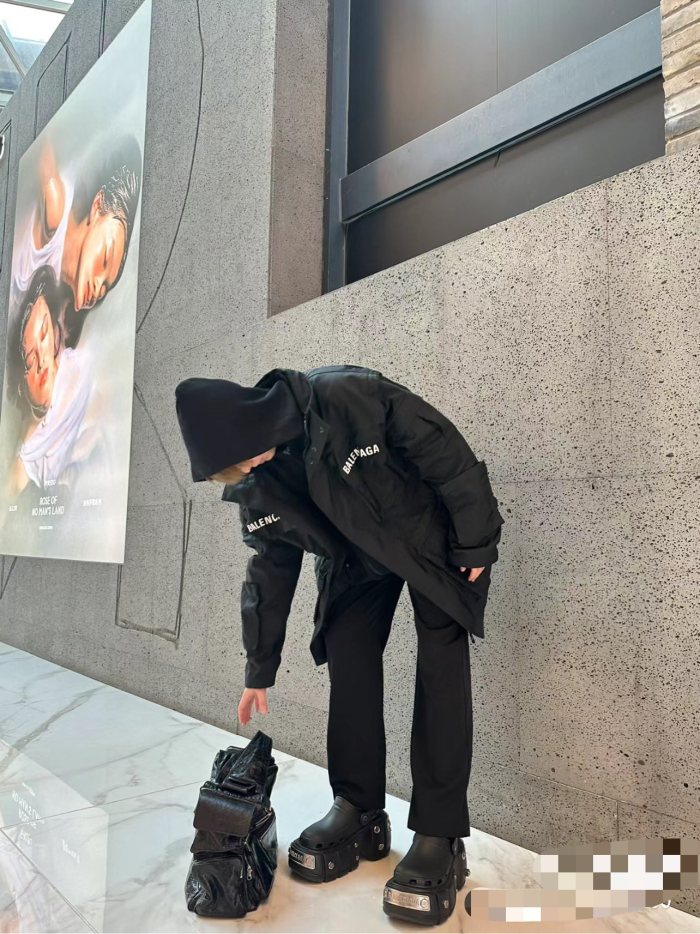 Clothes Balenciaga 675