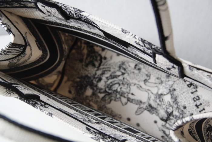 Handbags Dior Book Tote 8001 size:36.5*128*16 cm