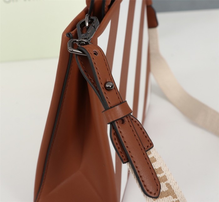 handbags OFF-White 534（5330870）size:22*18*8cm