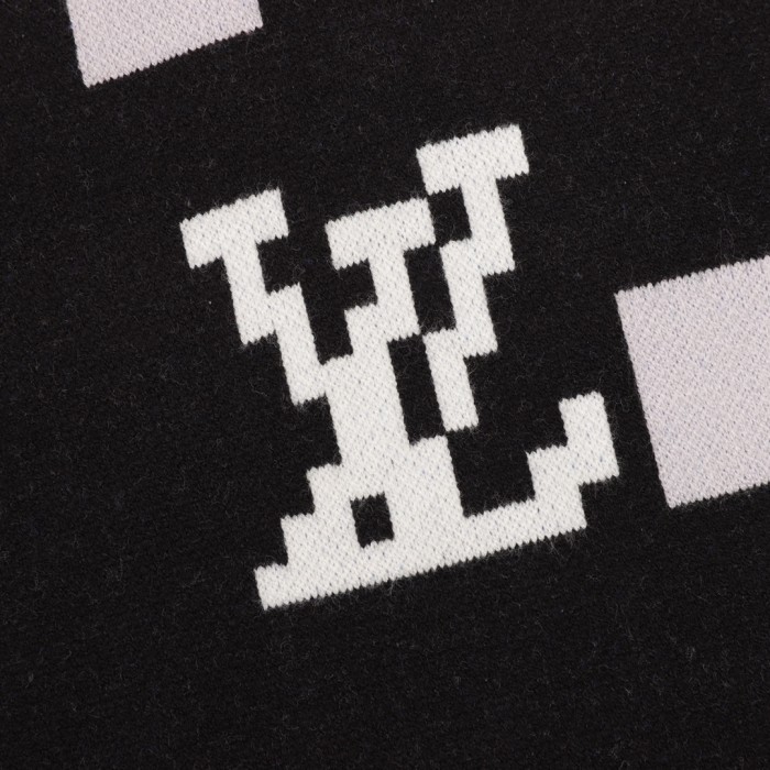 Clothes LOUIS VUITTON 941