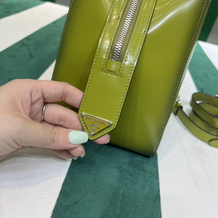 Handbags Prada 1BA366 size:25.5*18*13 cm