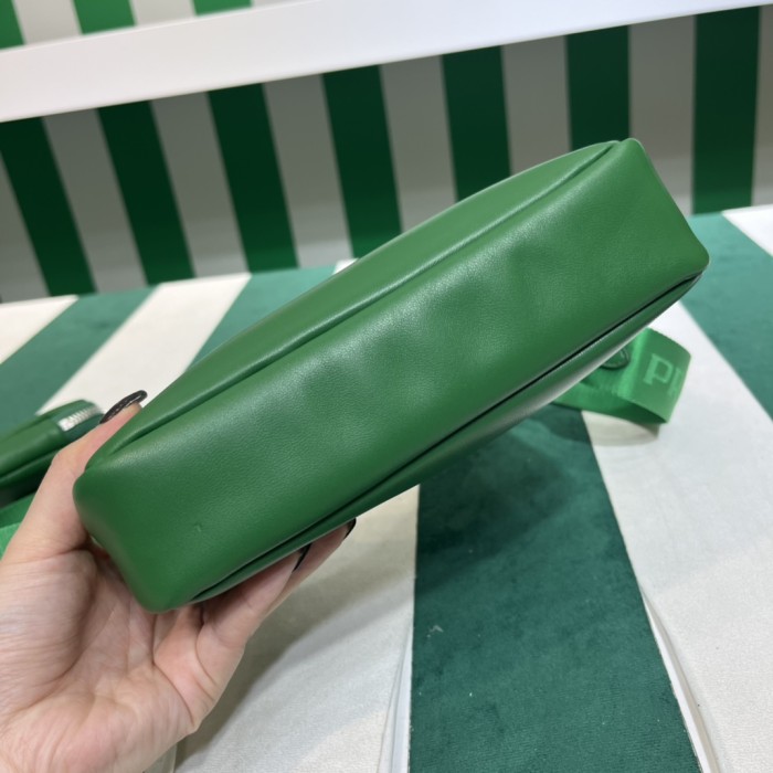 Handbags Prada 1BH240 size:22*12*6 cm