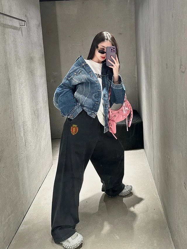 Clothes Balenciaga 681