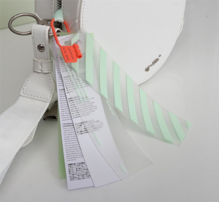 handbags OFF-White 521（4335870）size:18*18*7.5cm