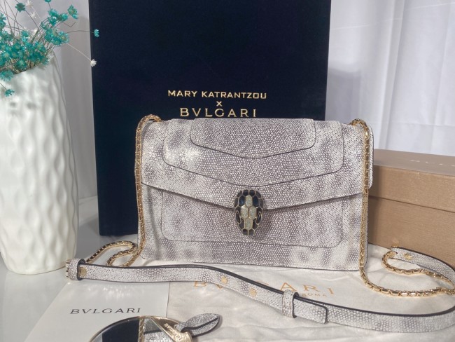 Handbags Bvlgari 381029880 size:22*13*5 cm