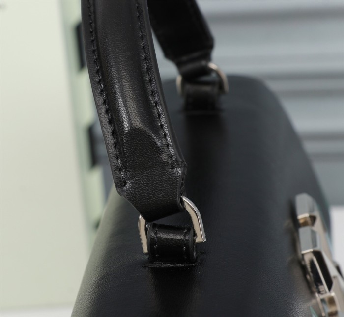 handbags OFF-White 520（6330870）size:25*18*11cm