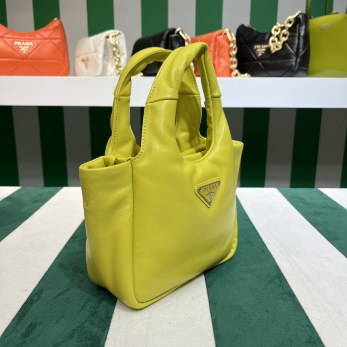 Handbags Prada 1BA359 size:15.5*10*18 cm