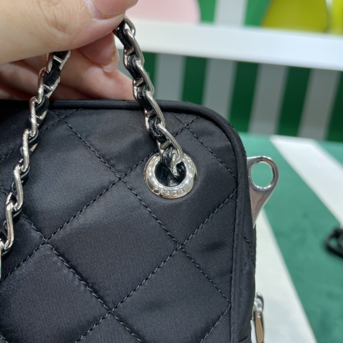 Handbags Handbags Prada 1BH910 size:21.5*15*6 cm