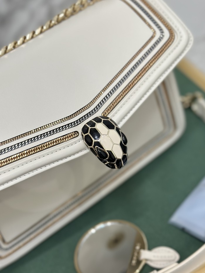 Handbags Bvlgari 288656 size:24*16*6.5 cm