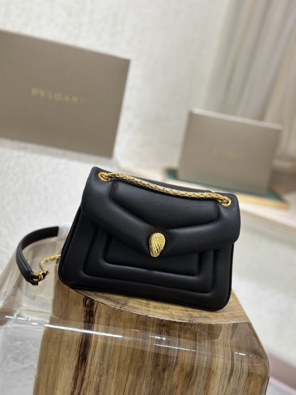 Handbags Bvlgari 292123 size:22.5*15*7 cm