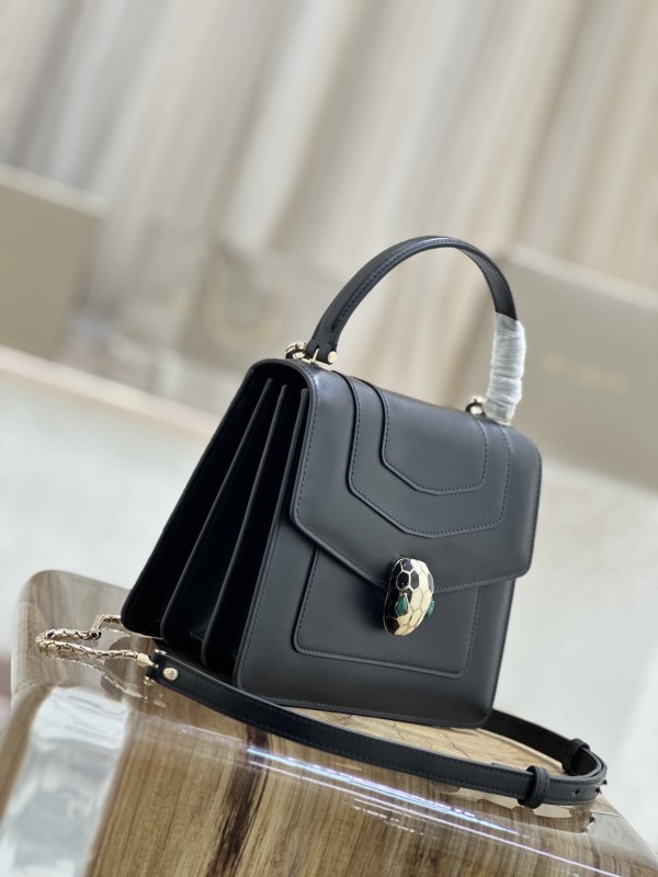 Handbags Bvlgari 38329 size:18*16*9 cm