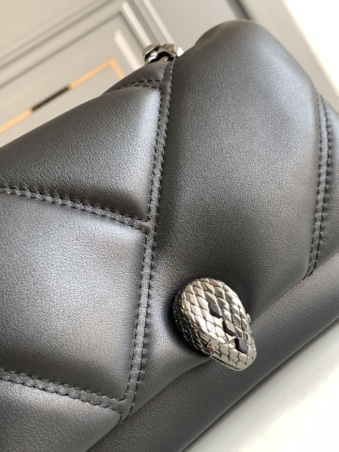 Handbags Bvlgari 2910850801 size:18*12*8 cm